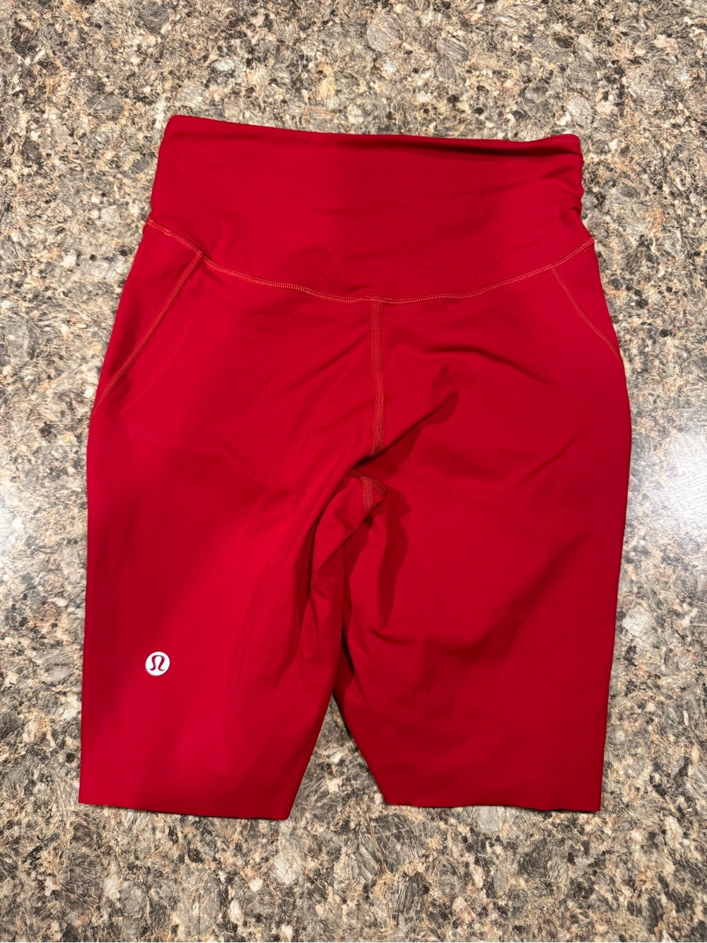 Lululemon bike shorts size 4 - Picture 3 of 6